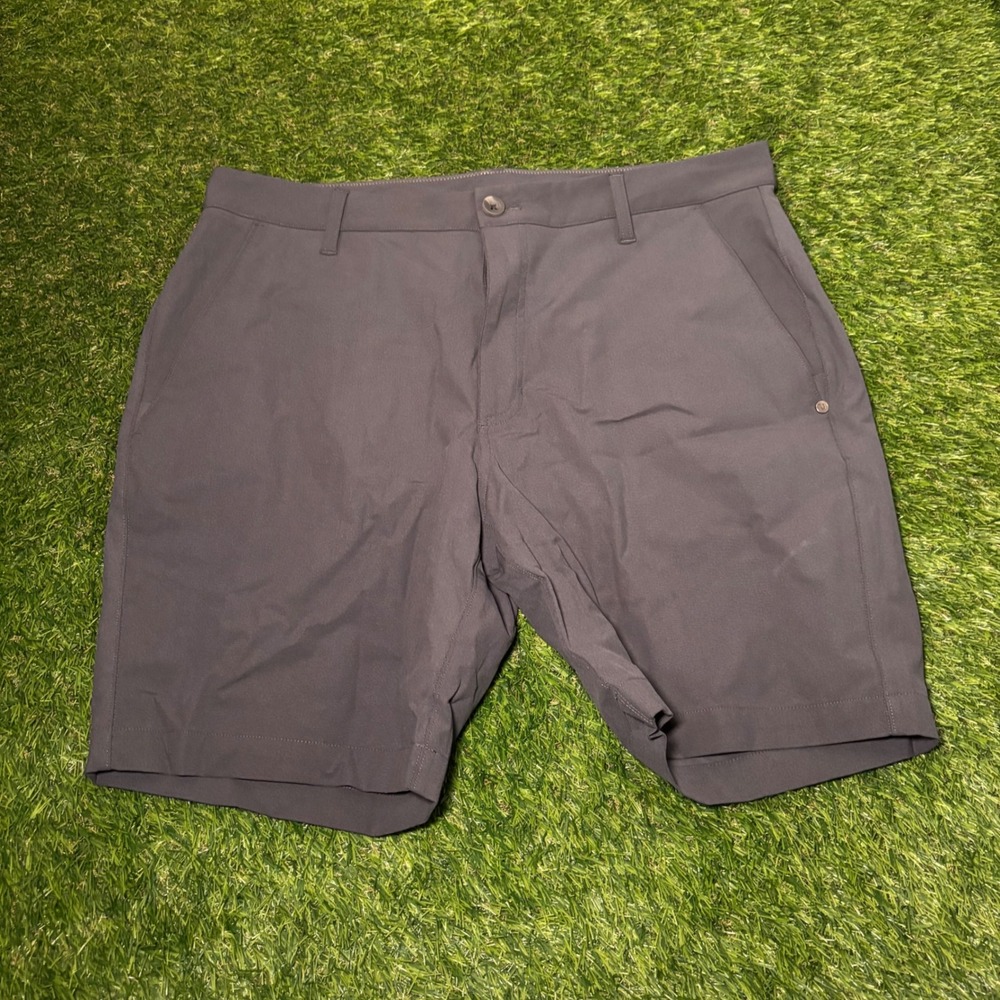 Vuori Aim Shorts Mens 34 Charcoal Grey Performance Tech Golf Casual V379